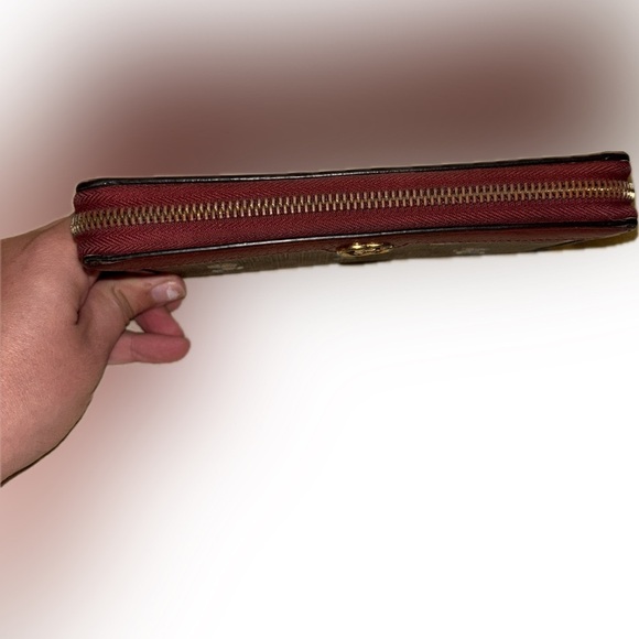 COA Gucci x Doraemon Zip Around Long Wallet - Picture 11 of 12